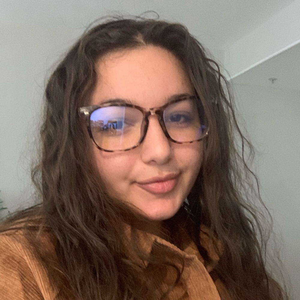 Meet your Posher, Juliette
